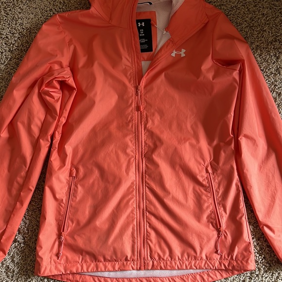 Under Armour rain jacket BRAND NEW CONDITION - Picture 2 of 5